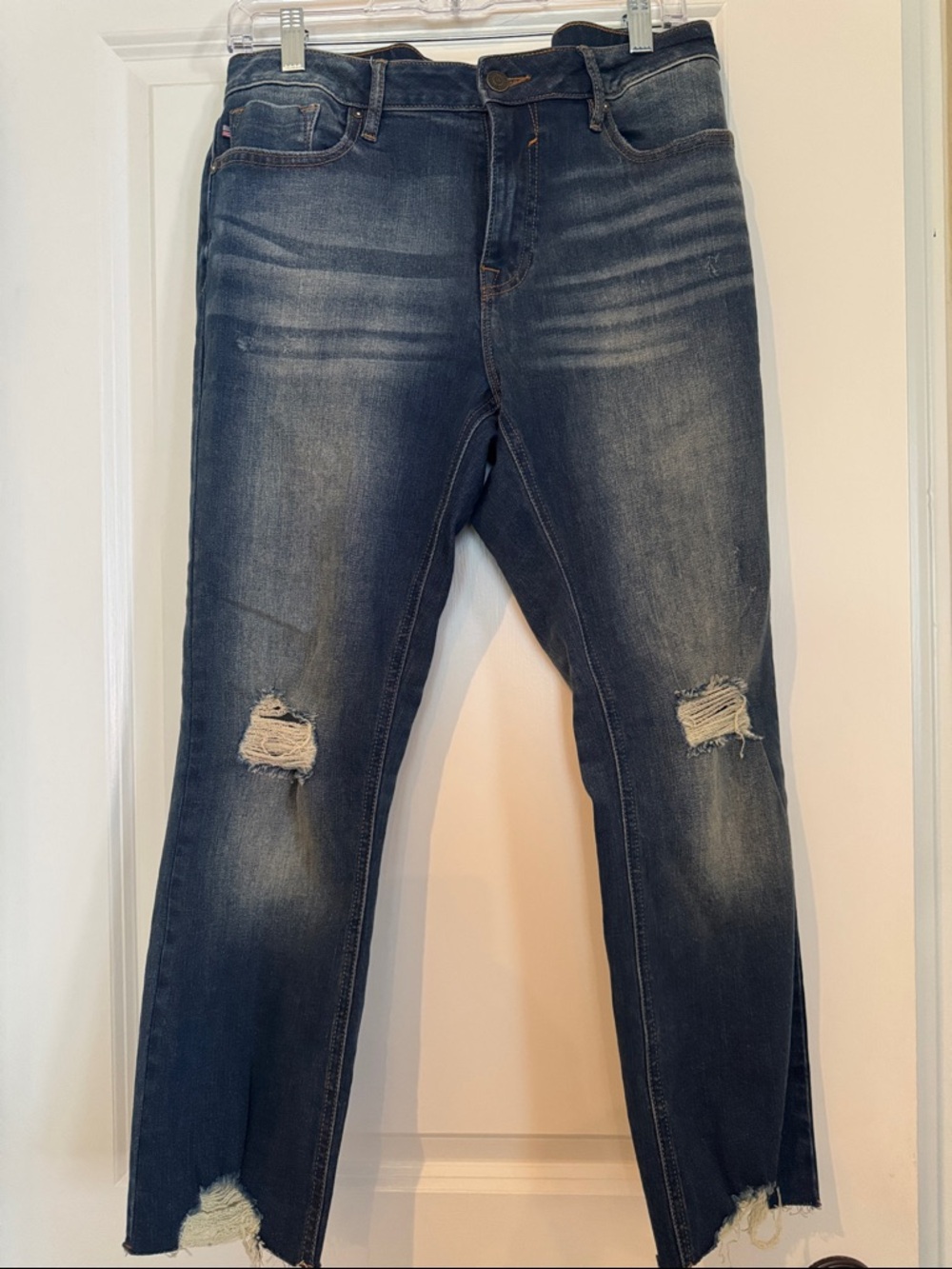 Vigoss Distressed Dark Wash Blue Skinny Jeans